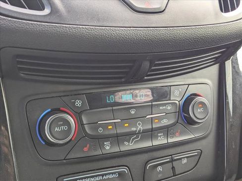 Used 2017 Ford Escape SE w/ SE Sport Appearance Package image 13