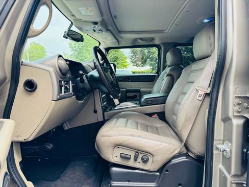 Used 2003 HUMMER H2 w/ Preferred Equipment Group AWD/4WD image 14