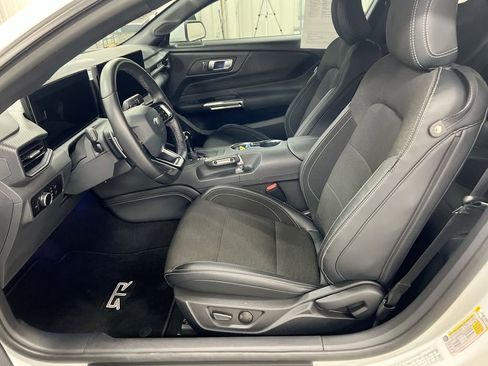 Used 2024 Ford Mustang GT w/ GT Performance Package image 19
