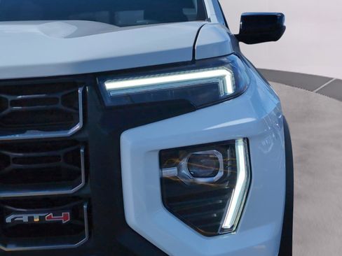 Used 2026 GMC Canyon AT4 w/ Technology Plus Package image 30