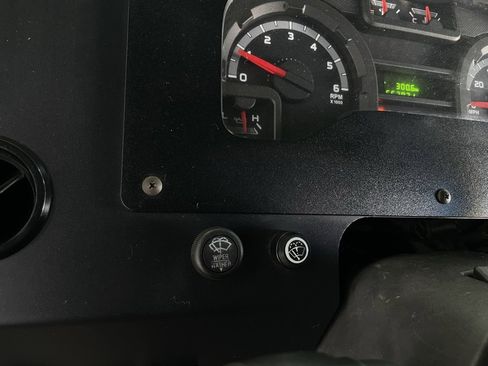 Used 2017 Ford E-350 and Econoline 350 Super Duty w/ A/C Prep Package image 35