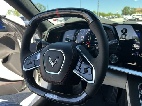Used 2023 Chevrolet Corvette Z06 RWD image 8