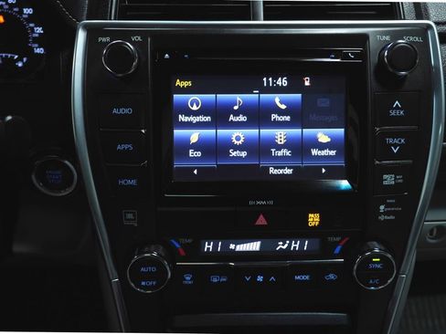 Used 2017 Toyota Camry XLE w/ Moonroof Package image 16