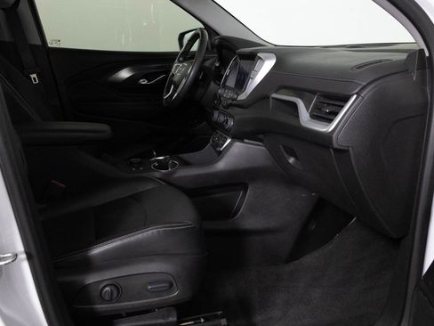 Certified 2022 GMC Terrain SLT w/ Elevation Edition image 40
