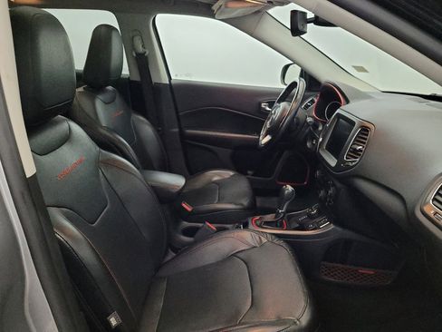 Used 2020 Jeep Compass Trailhawk w/ Leather Interior Group AWD/4WD image 21