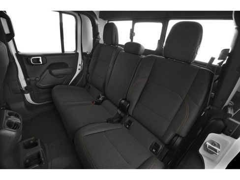 Used 2025 Jeep Gladiator Sport AWD/4WD image 8