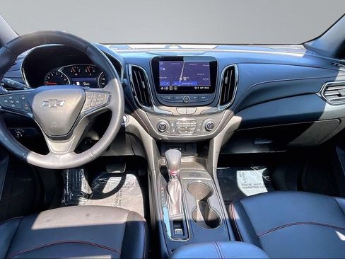 Used 2022 Chevrolet Equinox RS w/ RS Leather Package FWD image 16