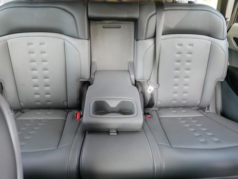 Used 2024 Kia EV9 Wind AWD/4WD image 13