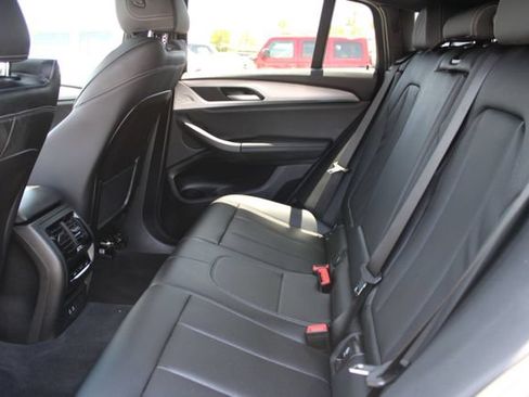 Used 2025 BMW X4 xDrive30i AWD/4WD image 40