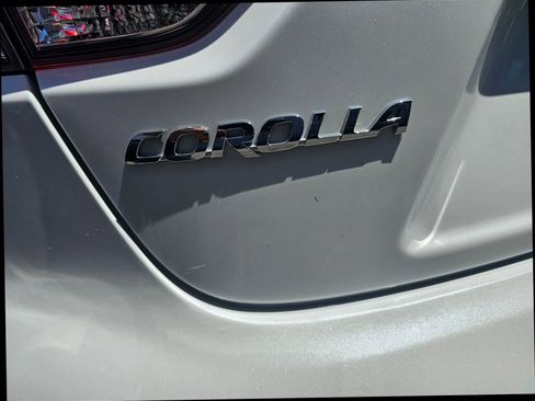 Used 2023 Toyota Corolla LE FWD image 28