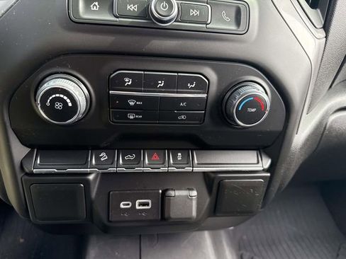 Used 2021 Chevrolet Silverado 1500 Custom Trail Boss AWD/4WD image 27