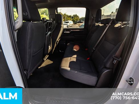 Used 2024 Chevrolet Silverado 2500 LT image 23