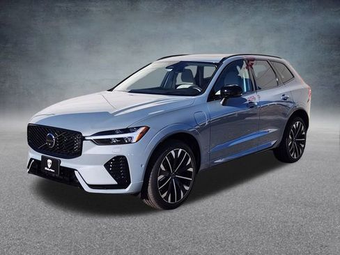 New 2026 Volvo XC60 T8 Ultra w/ Protection Package Premier image 3