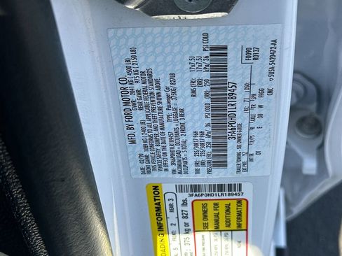 Used 2020 Ford Fusion SE FWD image 26