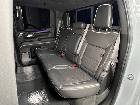 Used 2024 GMC Sierra 1500 AT4X image 13