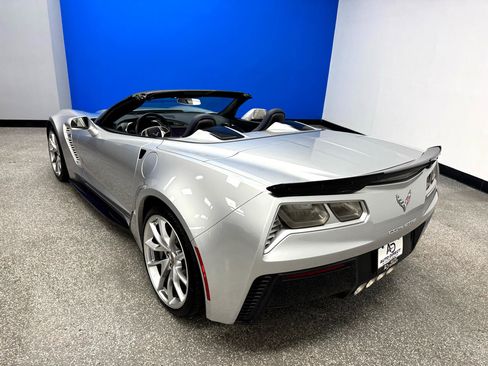 Used 2017 Chevrolet Corvette Z06 image 13