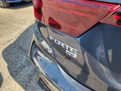 Used 2023 Kia Forte LX FWD image 8