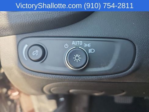Used 2022 Chevrolet Trax LT w/ Driver Confidence Package AWD/4WD image 10