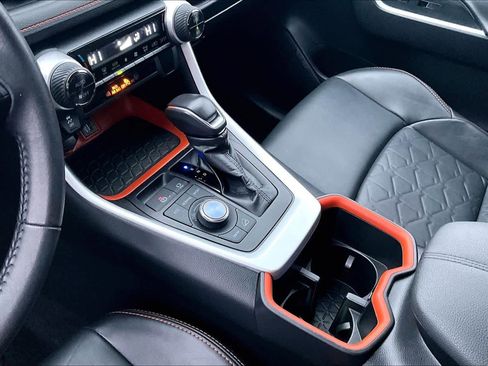 Used 2024 Toyota RAV4 Adventure image 16