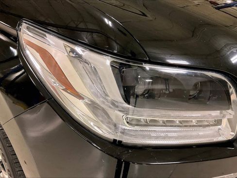 Used 2018 Lincoln Navigator Reserve w/ Technology Package image 25