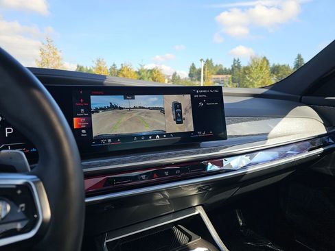 Used 2025 BMW 740i 740i image 27