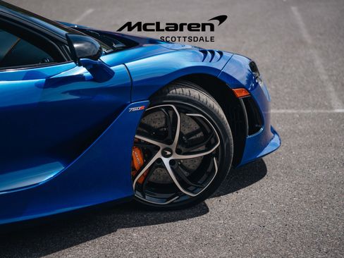 Used 2024 McLaren 750S Spider RWD image 18