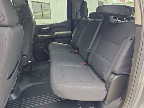 Used 2025 Chevrolet Silverado 1500 Custom Trail Boss AWD/4WD image 15