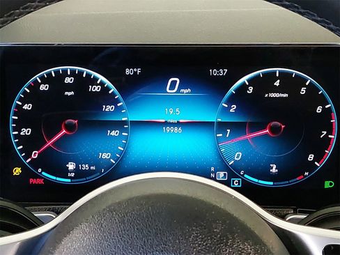 Used 2022 Mercedes-Benz GLB 250 w/ Premium Package Lite image 22