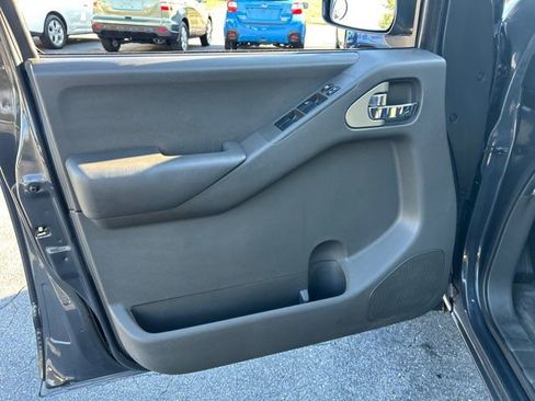 Used 2013 Nissan Frontier PRO-4X image 13