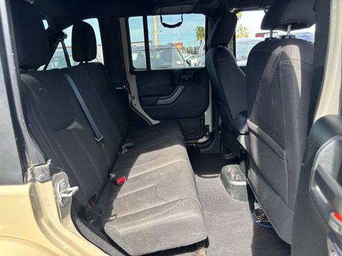 Used 2018 Jeep Wrangler Unlimited Sport S image 12