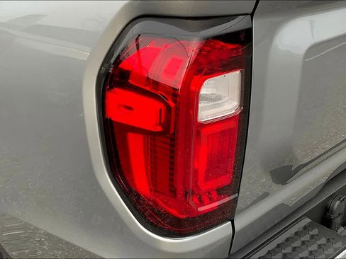 New 2025 GMC Canyon Elevation w/ Convenience Package image 14