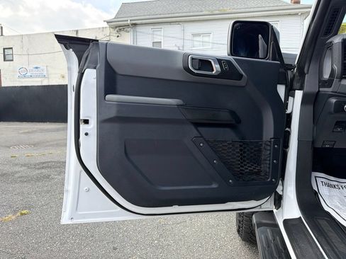 Used 2023 Ford Bronco Big Bend w/ Sasquatch Package AWD/4WD image 28