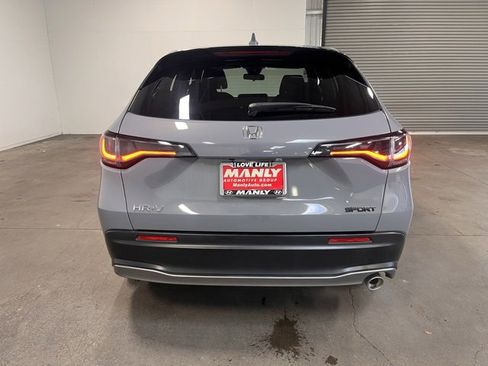 Used 2025 Honda HR-V Sport image 4
