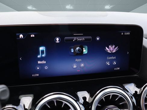 Certified 2025 Mercedes-Benz GLA 250 image 42