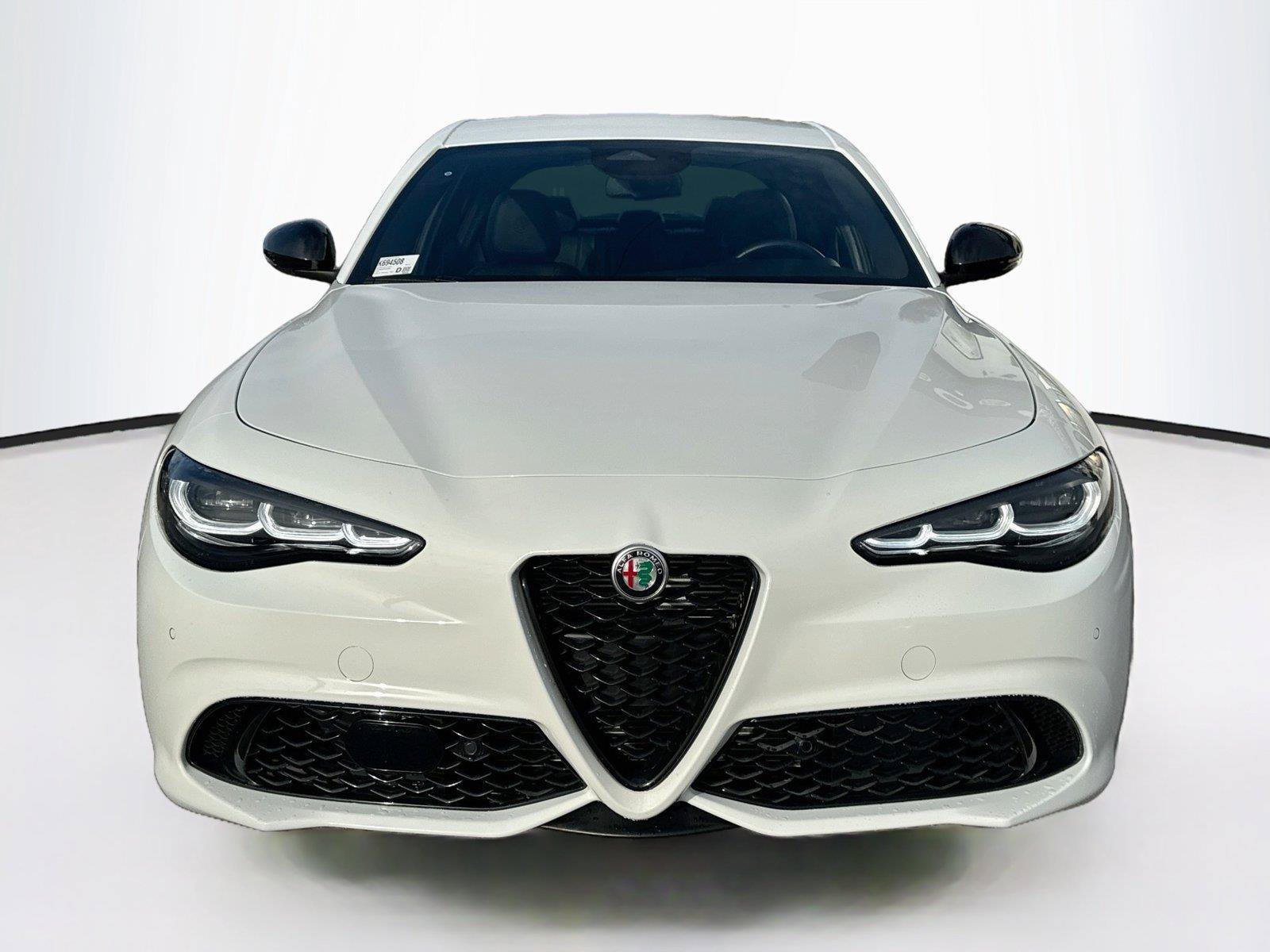 Used 2025 Alfa Romeo Giulia w/ Driving Assist Package RWD image 8