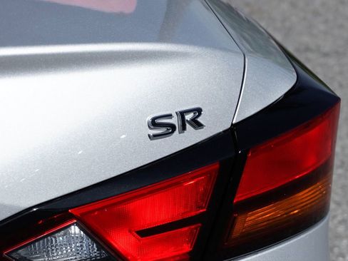 Used 2020 Nissan Altima 2.5 SR image 42