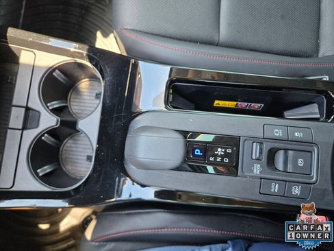 Used 2024 Toyota Prius Prime FWD image 33