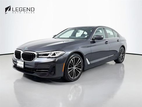 Used 2022 BMW 530i xDrive w/ Convenience Package AWD/4WD image 1