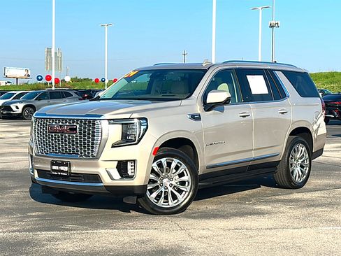 Used 2024 GMC Yukon Denali RWD image 2