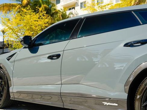 Used 2023 Lamborghini Urus Performante image 20