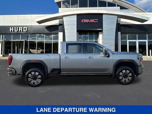 New 2026 GMC Sierra 3500 Denali w/ Denali Reserve Package AWD/4WD image 3