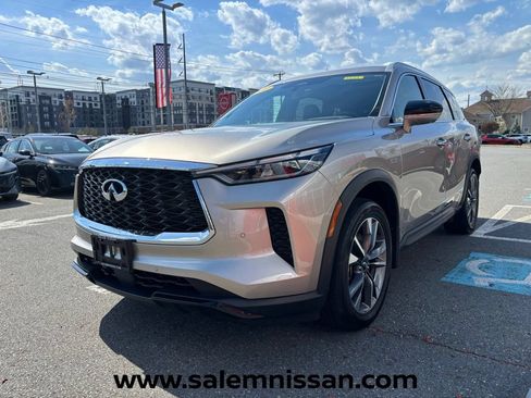 Used 2023 INFINITI QX60 Luxe AWD/4WD image 3