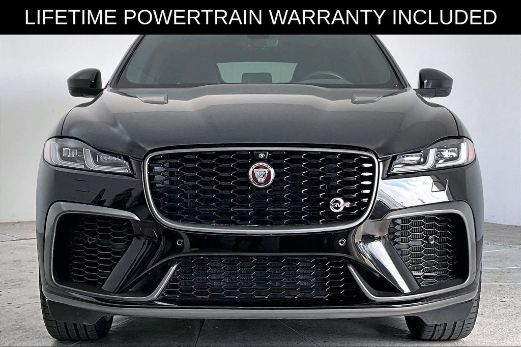 Used 2022 Jaguar F-PACE SVR AWD/4WD image 4