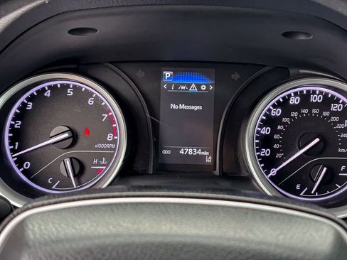 Used 2023 Toyota Camry LE image 29