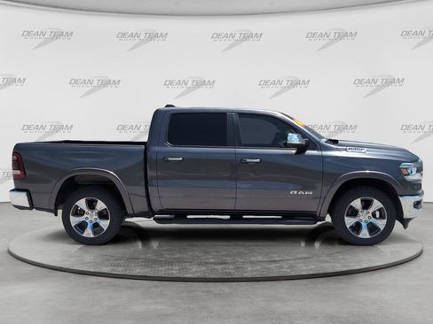 Used 2019 RAM 1500 Laramie AWD/4WD image 9