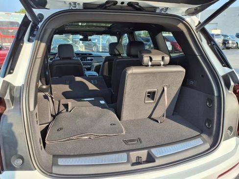 New 2025 Cadillac XT6 Luxury image 21