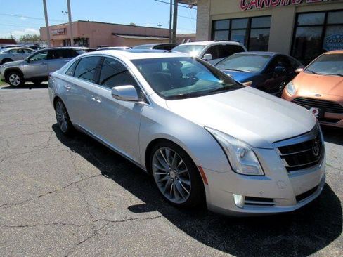Used 2014 Cadillac XTS Platinum image 2