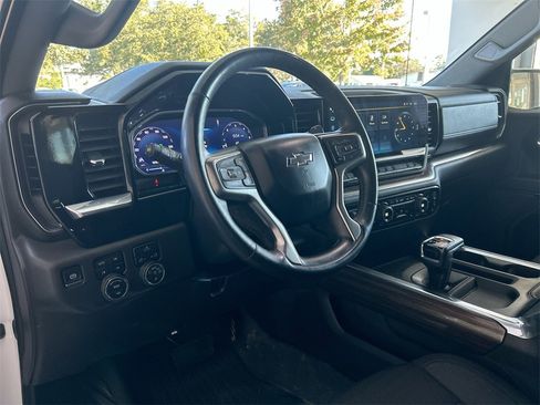 Used 2024 Chevrolet Silverado 1500 LT Trail Boss w/ Protection Package image 14