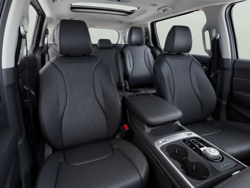 New 2026 Kia Carnival SX w/ SX Dark Edition Package FWD image 11