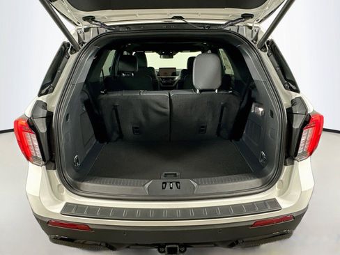 New 2026 Ford Explorer ST-Line w/ ST-Line Street Pack AWD/4WD image 27